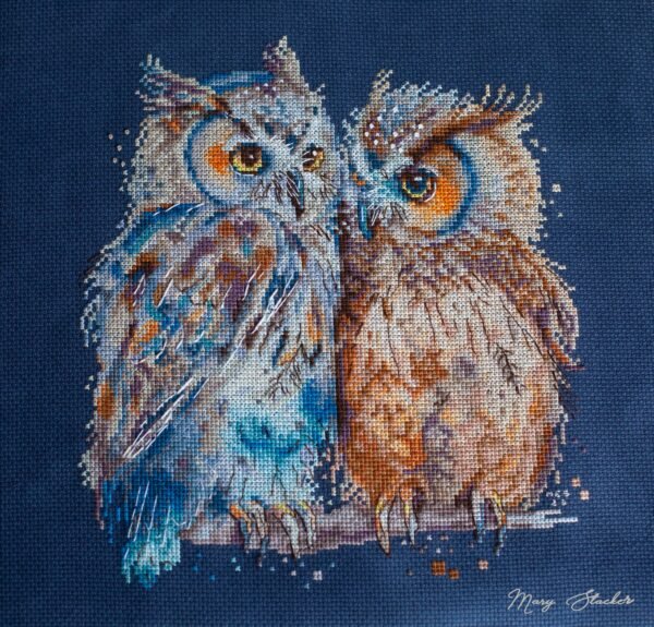 Two owls cross stitch artwork on dark background, detailed romantic bird couple embroidery
